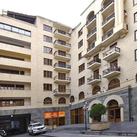 Byuzand7 New Building In Republic Square Ereván Exterior foto